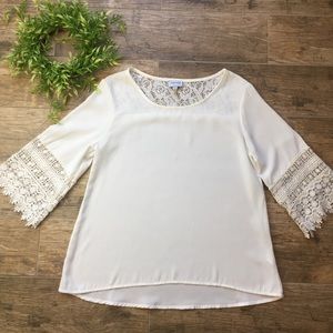 DREAM lace bell sleeve women top size S off white